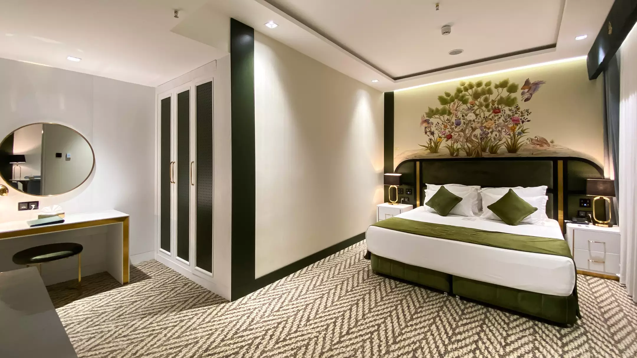 Alibaba https://cdn.alibaba.ir/ostorage/hotel-accommodation-images/6704df5b906add960f28def7_89b5b87e-8f34-484e-bc9d-38506a03b08a_سوییت (4).webp